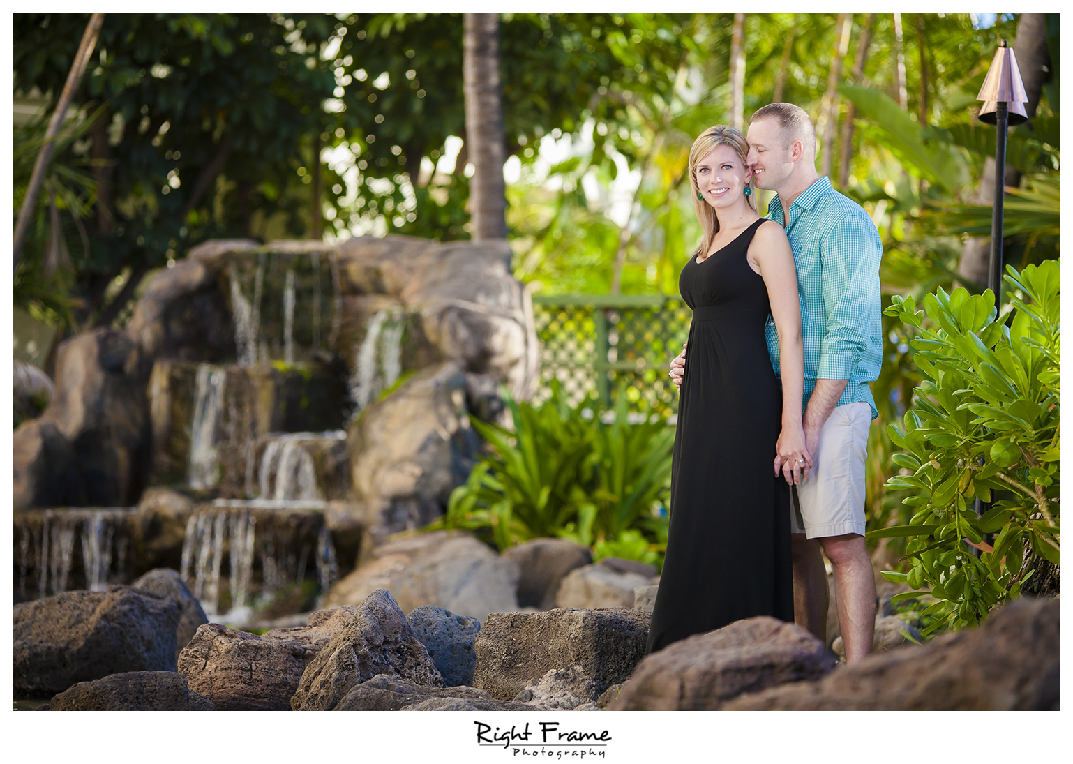 Photographer in Ko'Olina Hawaii Lindsey by RIGHT FRAME PHOTOGRAPHY