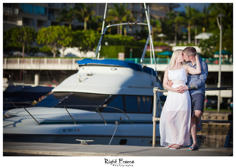 Professional Photographers in Honolulu Hawaii Alan by RIGHT FRAME