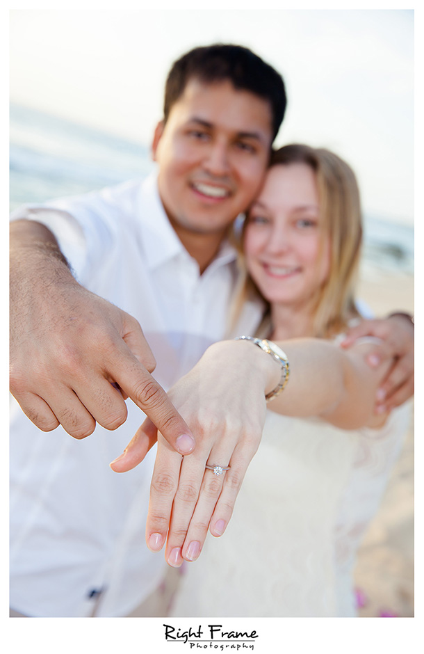 013_oahu engagement photographer