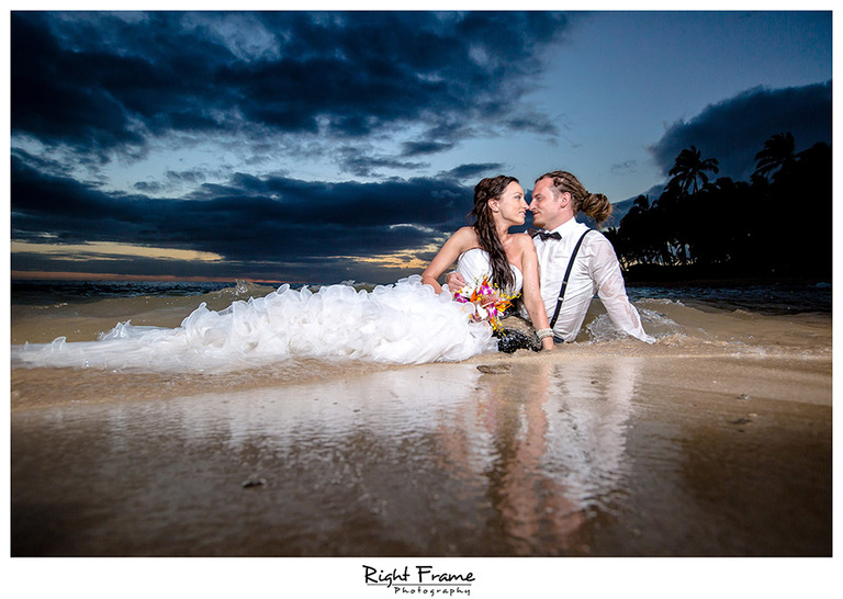 Wedding Photographers in Oahu Hawaii Beata Right Frame Photography