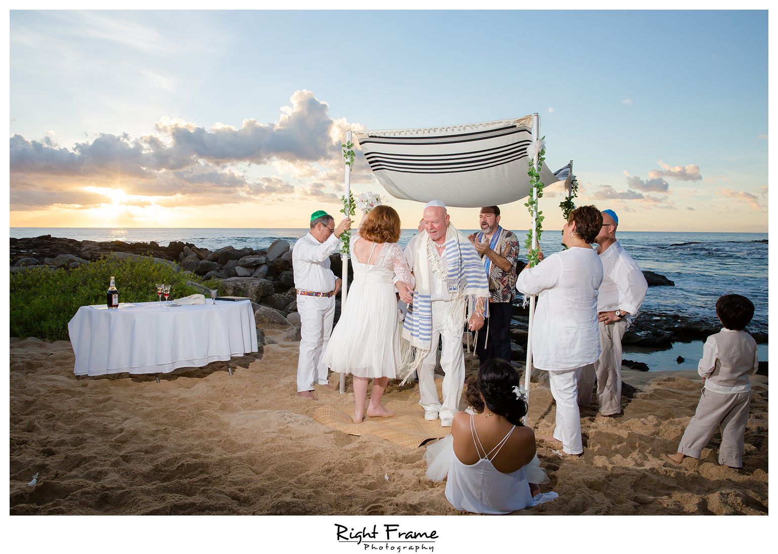 50th Wedding Anniversary Oahu Hawaii by RIGHT FRAME