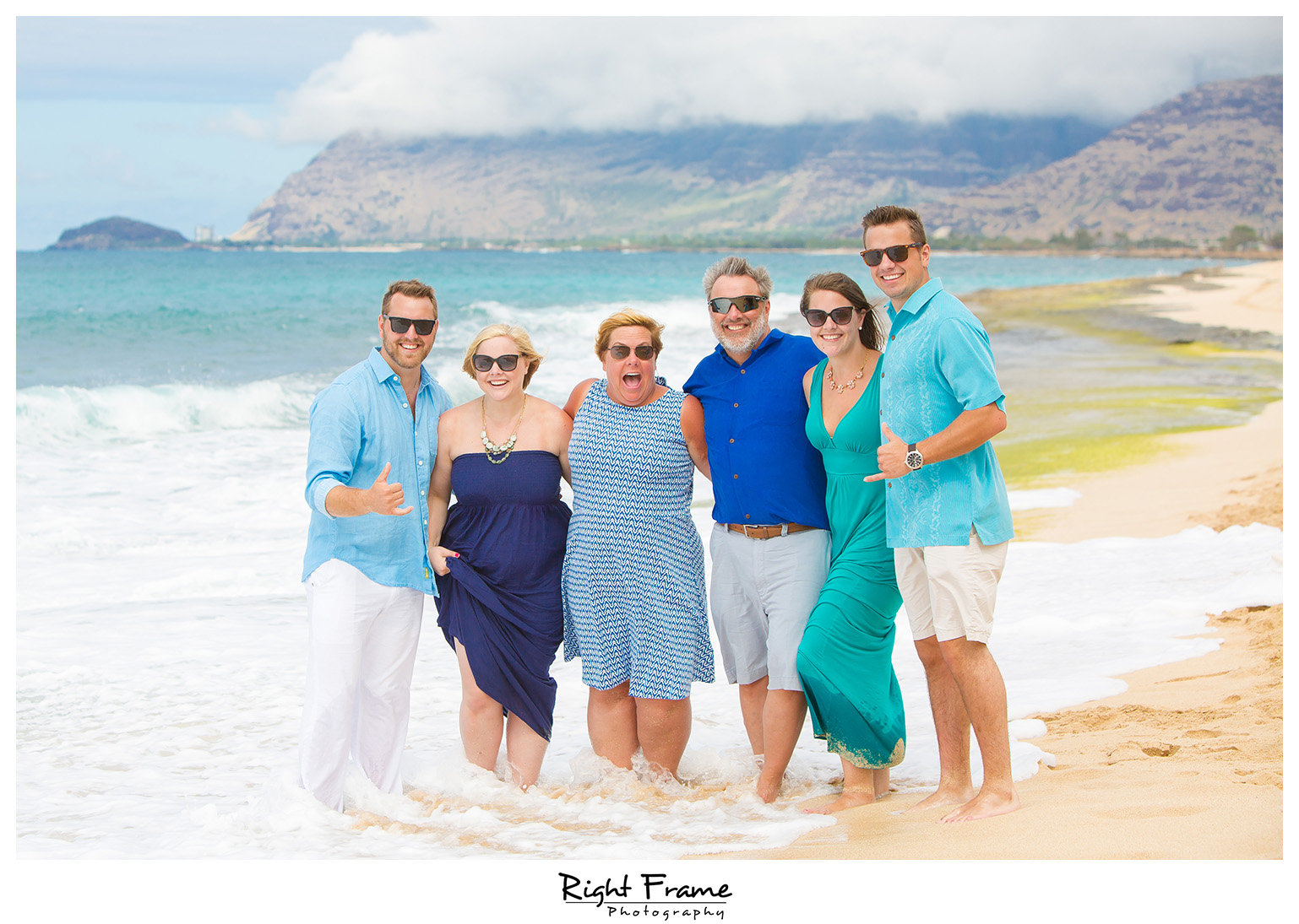 Hawaii Family Photo Session by RIGHT FRAME PHOTOGRAPHY
