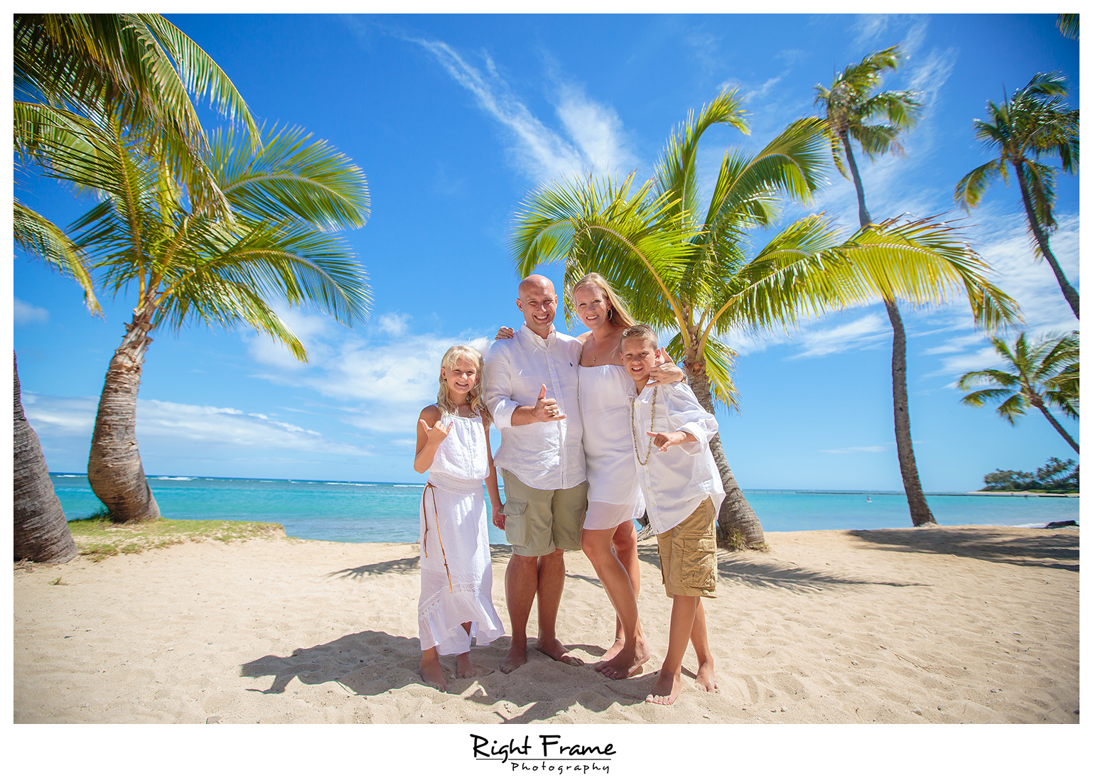 Kahala Beach Waialae Beach Park By Right Frame Photography