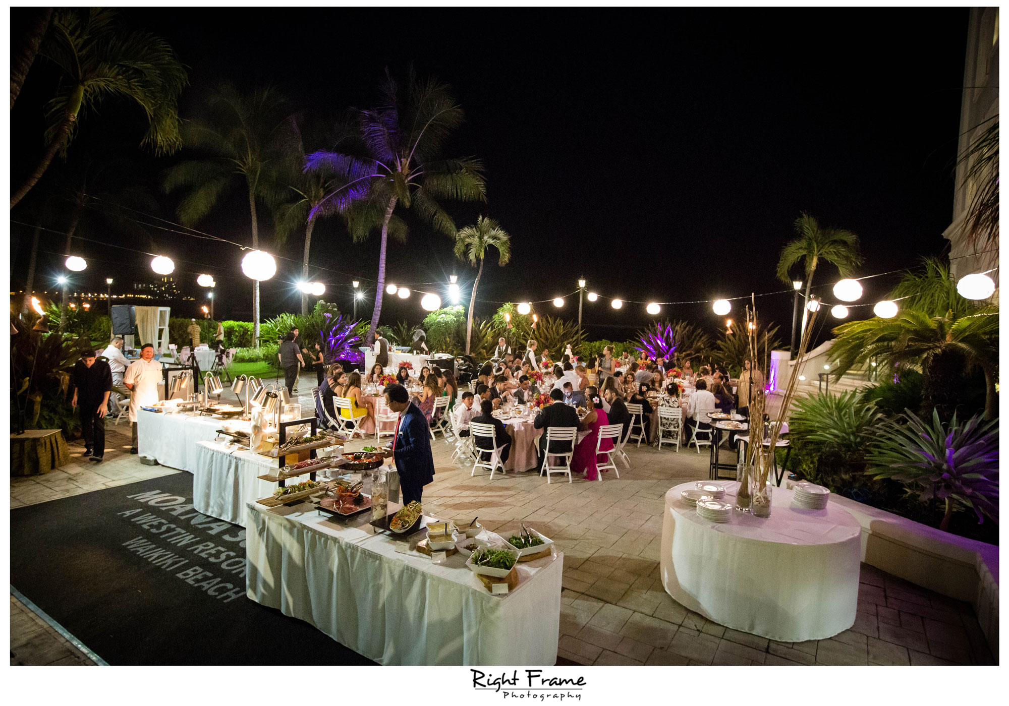 Beautiful Wedding In Moana Surfrider Hotel Hi By Right Frame Photography Wedding At Moana Surfrider Hotel Waikiki