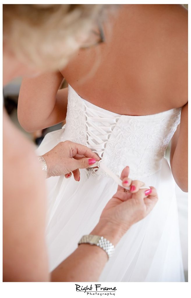 Right Frame Photography Wedding In Kahala Beach Right Frame Photography Wedding In Kahala Beach