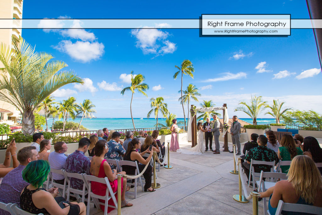 Wedding At The Halekulani Hotel Hau Terrace By Right Frame Wedding At The Halekulani Hotel Hau Terrace