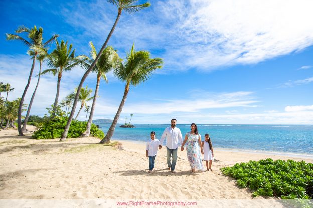 Last Minute Family Photo Shoot At Kahala Beach Oahu By Right Family Photo Shoot At Kahala Beach Oahu